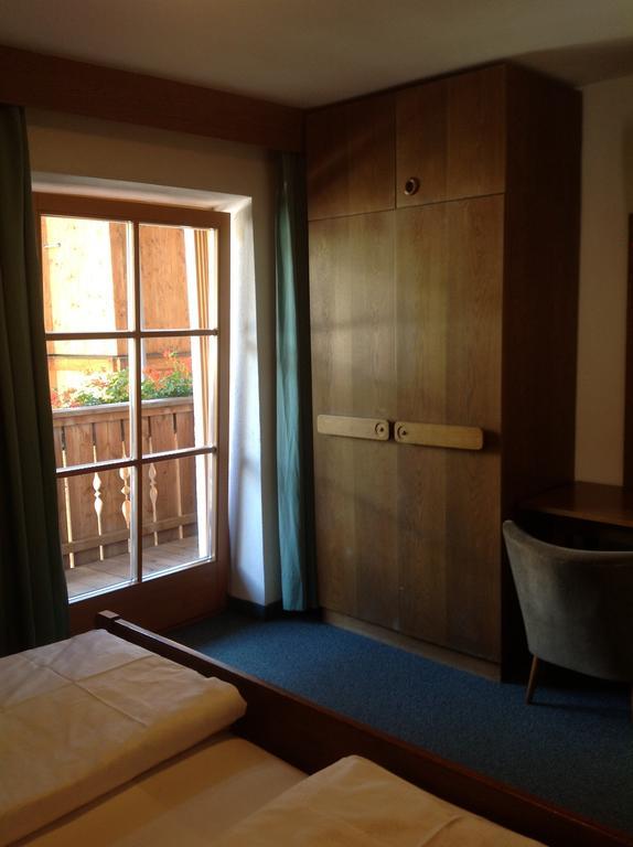 Garni Pineta Hotel San Martino in Badia Ruang foto