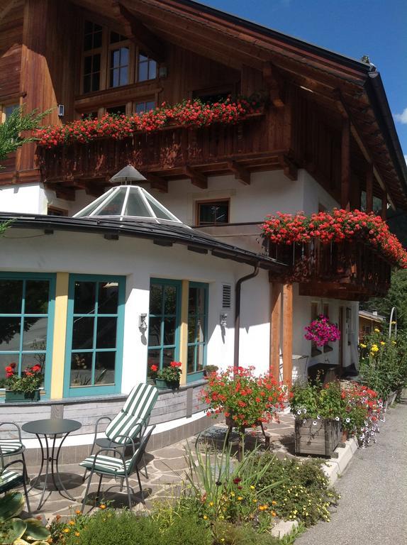 Garni Pineta Hotel San Martino in Badia Bagian luar foto